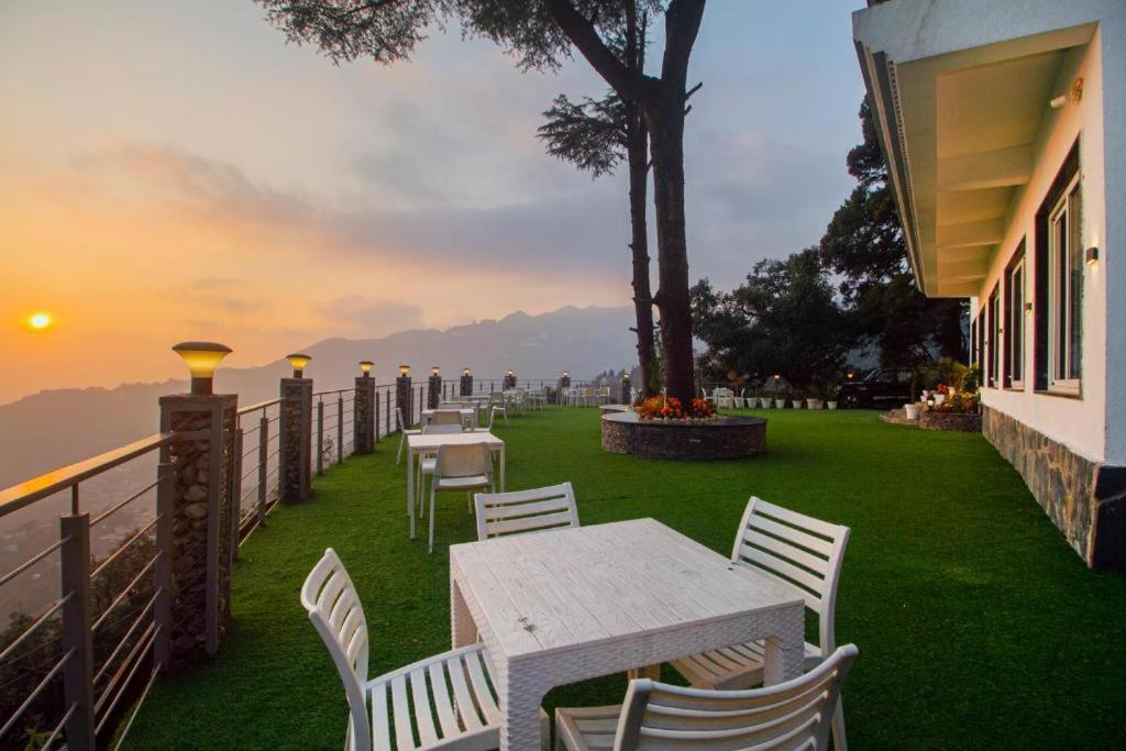 Baris Resort Mussoorie Exteriör bild